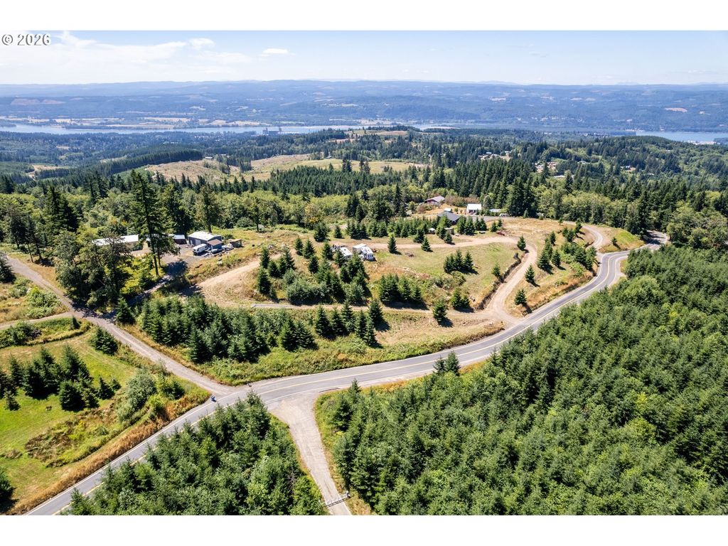 2519 China Garden Rd, Kalama