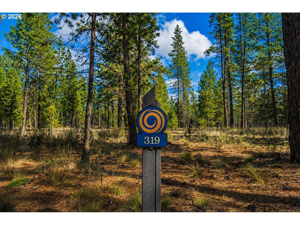 56385 Trailmere Cir 319, Bend