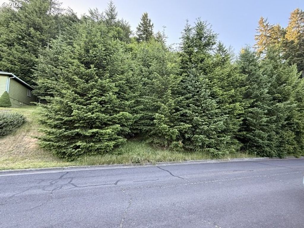 Kalapuya Way 4500, Cottage Grove