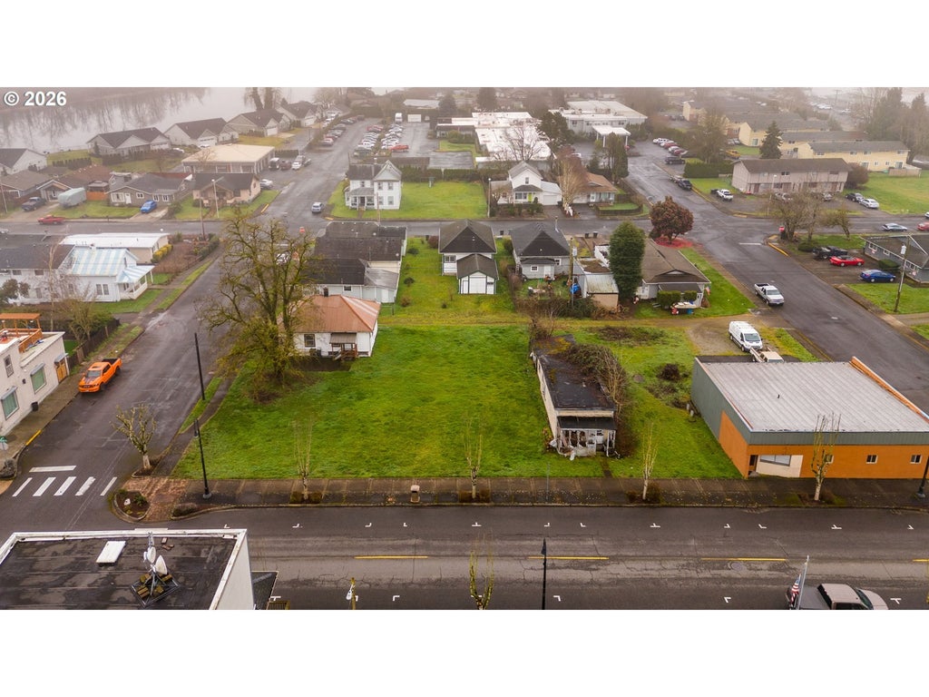 421 Davidson Ave, Woodland