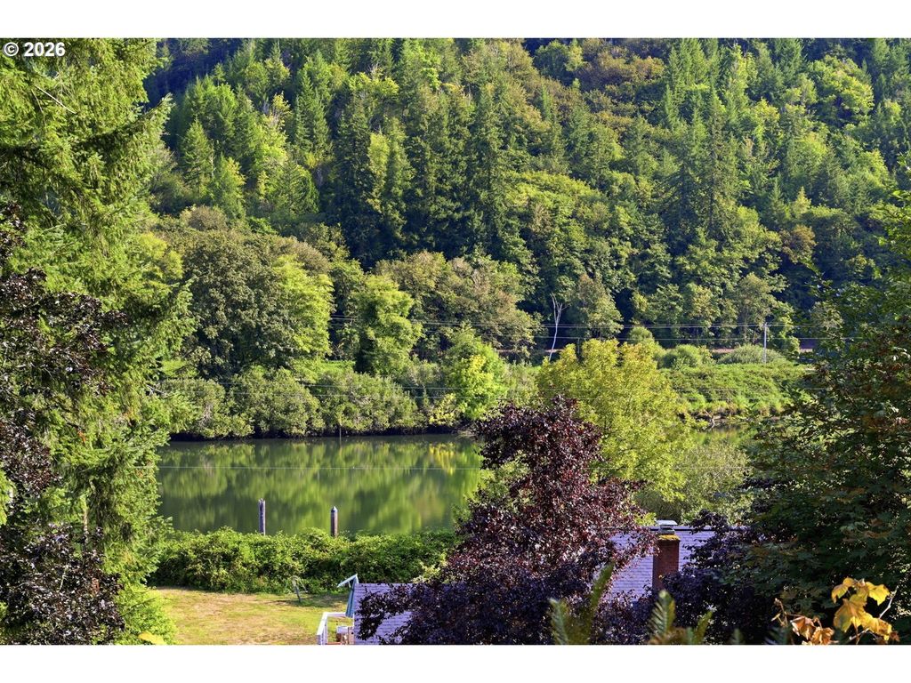 Sweet Creek Rd, Mapleton