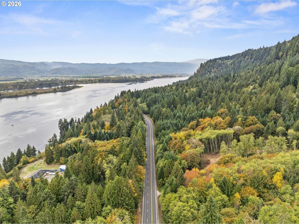 E State Route 4, Cathlamet