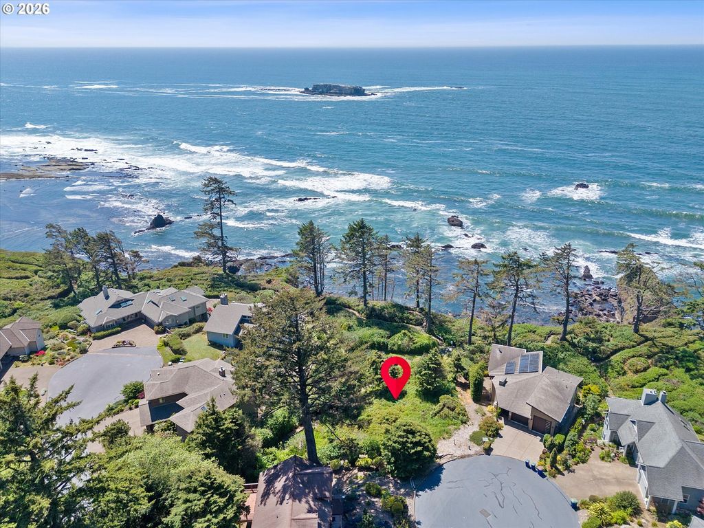 8900 Sea Crest Ln, Otter Rock