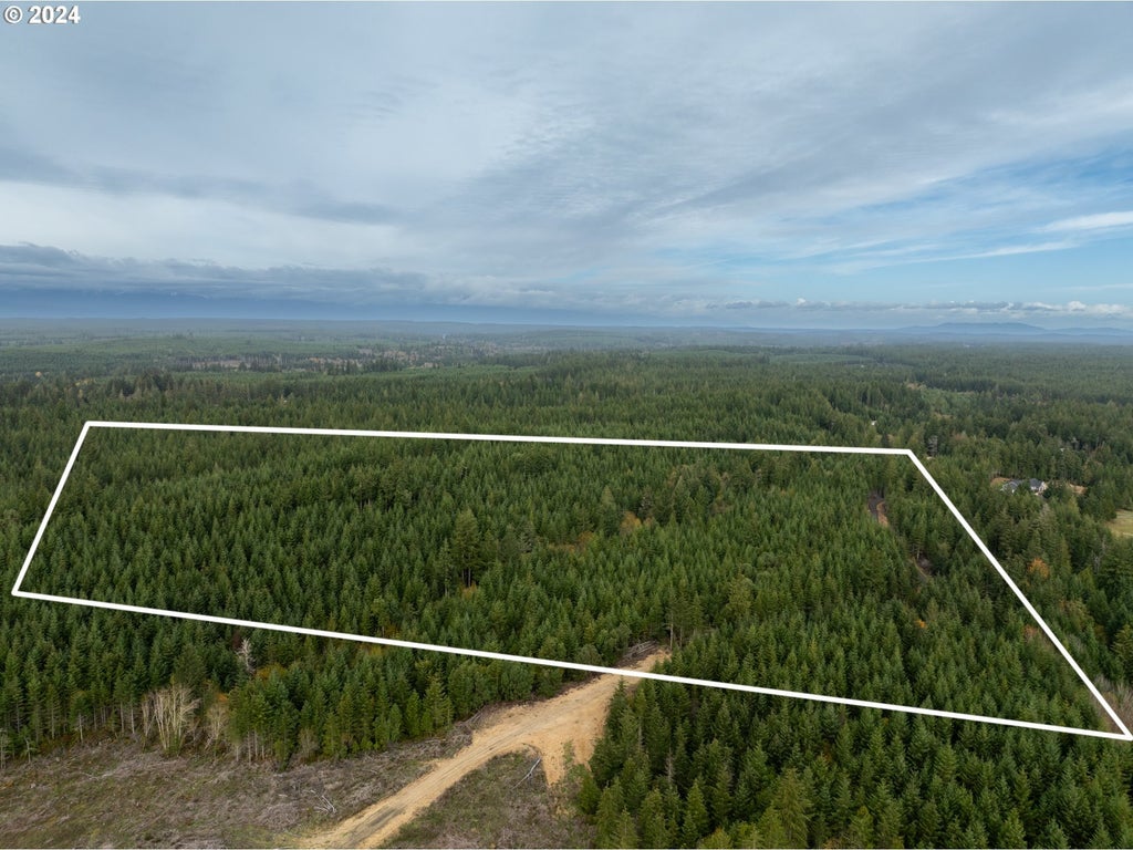 E Cottonwood Dr 13, Shelton