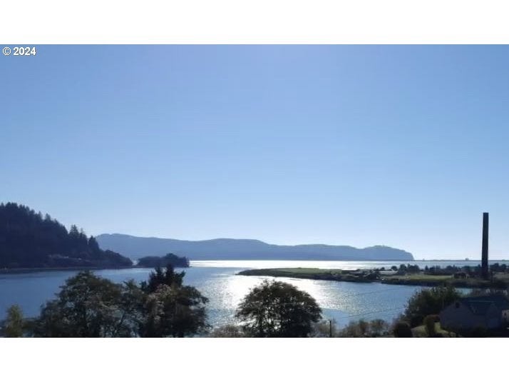 501 E Garibaldi Ave 3, Garibaldi