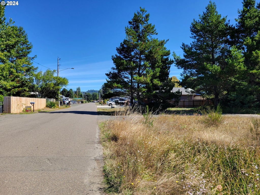 821 Jacobson Way, Lakeside OR Lakeside Lots/Land Homes For Sale