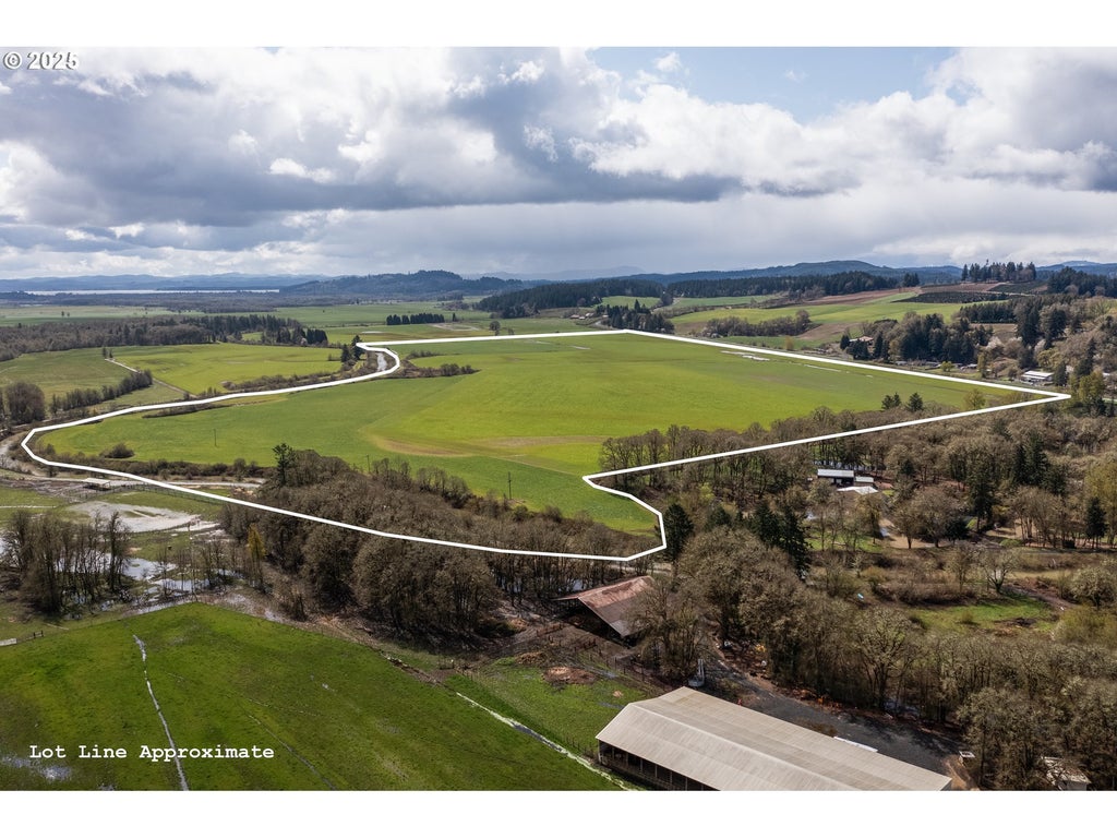 Applegate, Junction City