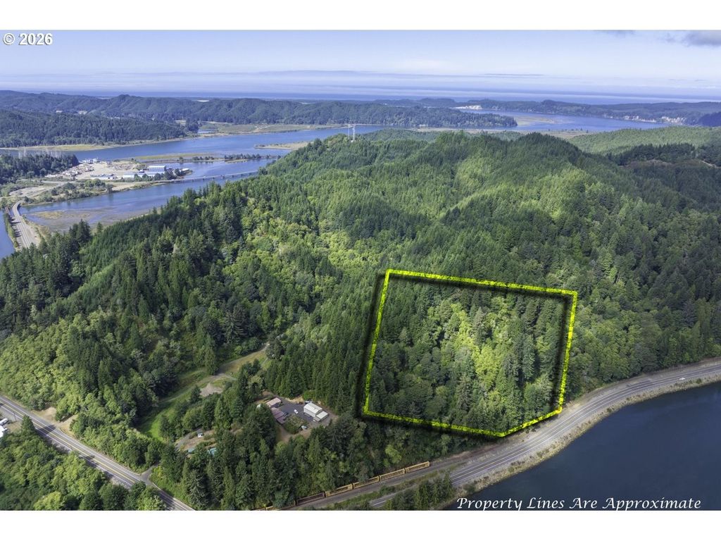 Lower Smith River Rd, Reedsport