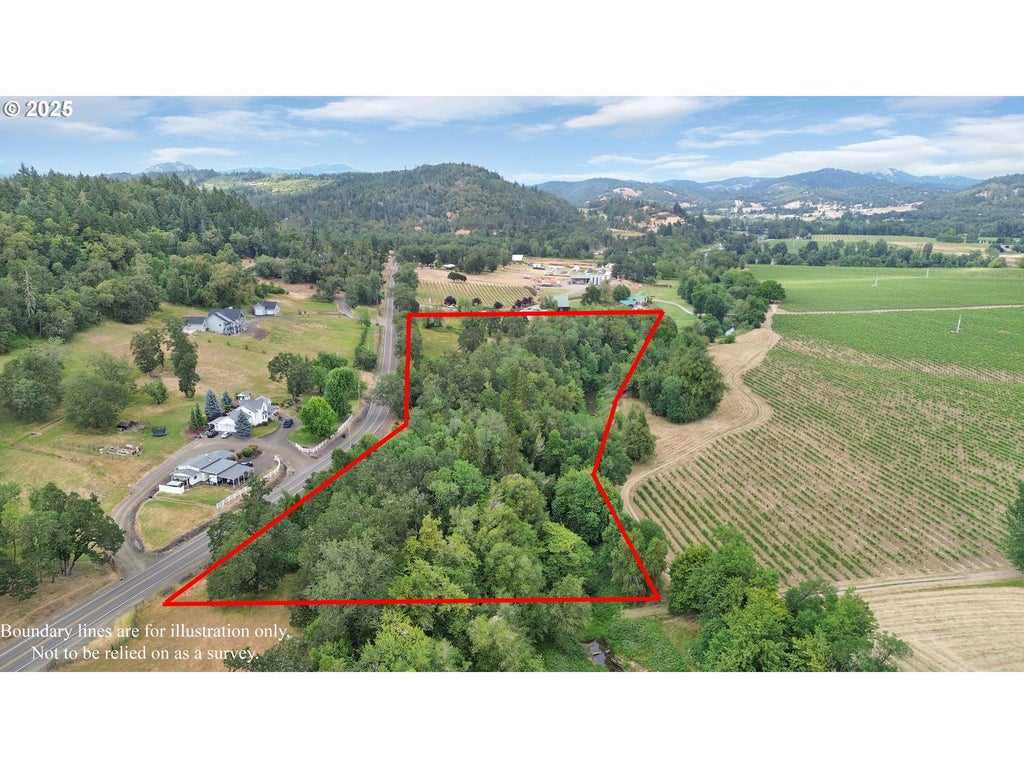 767 Melqua Rd, Roseburg