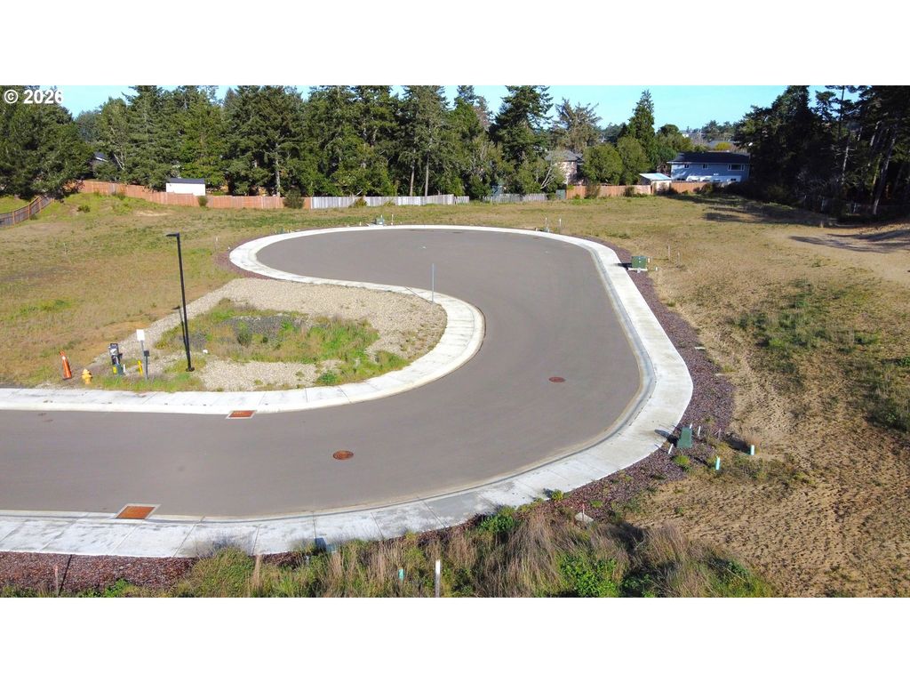 1080 Park Pl, Coos Bay
