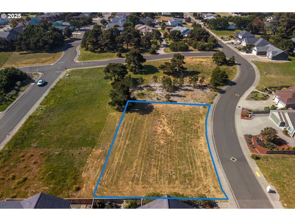 2732 Lincoln Ave 500&200, Bandon