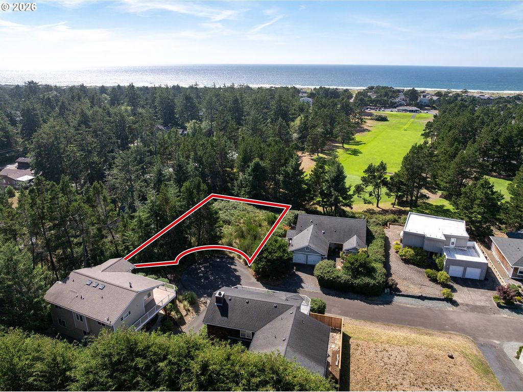 Fairway Ct 6, Manzanita