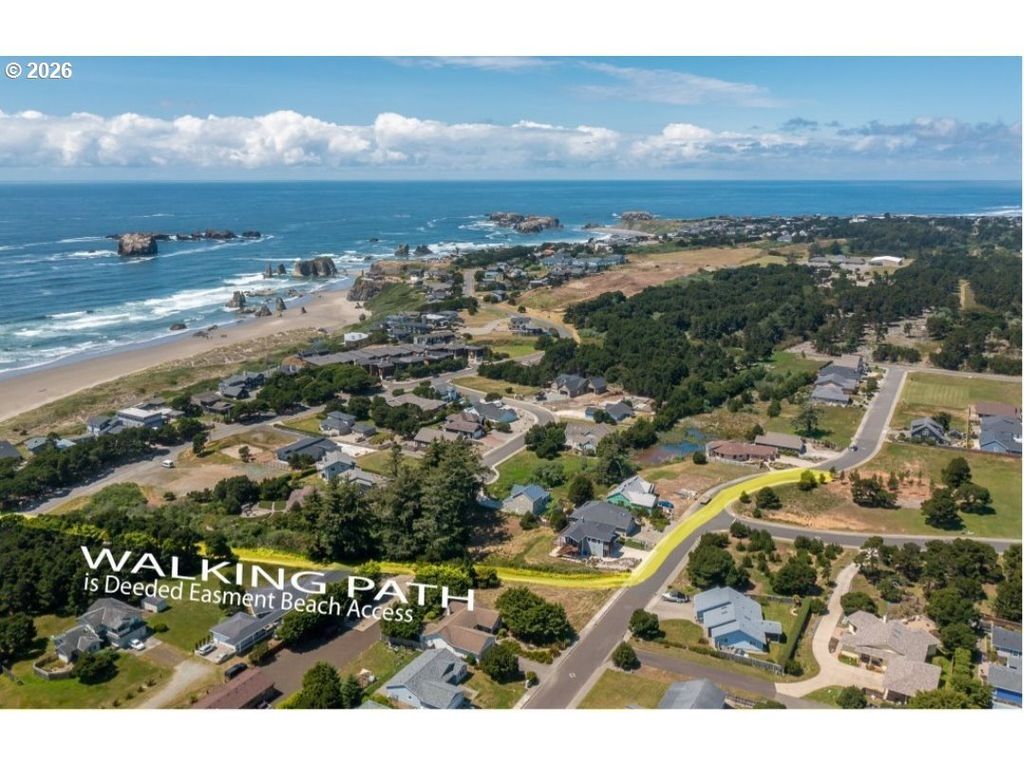 2754 Lincoln Ave 1, Bandon