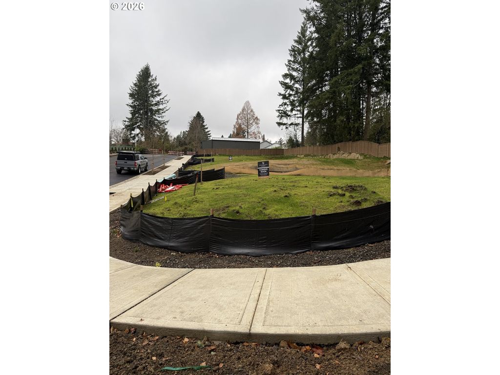 462 Sw 95th, Portland