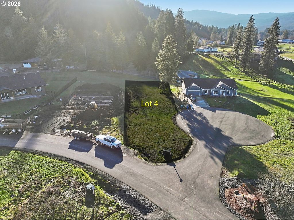 Lot 4 Husum Greens, White Salmon