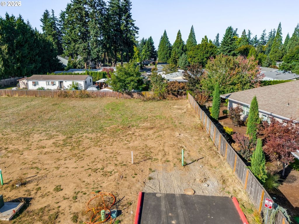 442 Sw 15th Ave 15, Canby