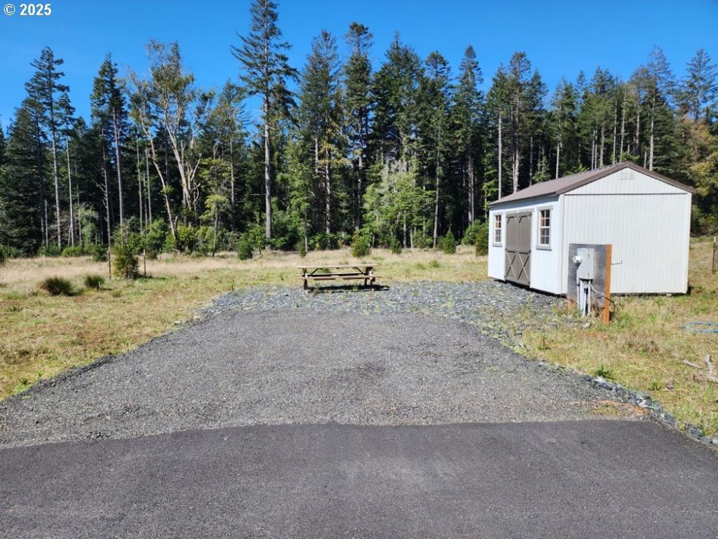 Hubbard Ln. 4, Port Orford