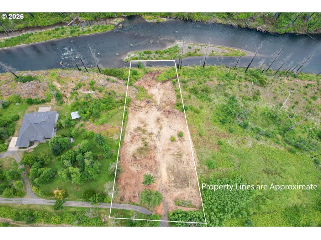 35220 N Santiam Hwy Se, Gates