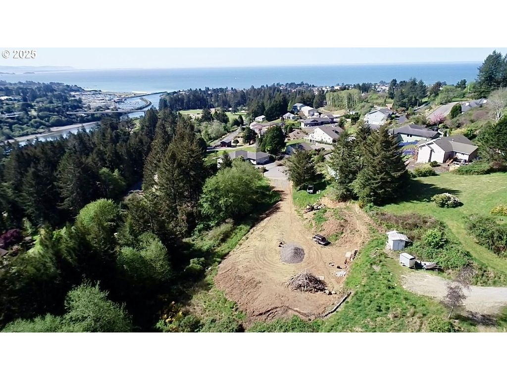 Riviera Ct Lot 5, Brookings