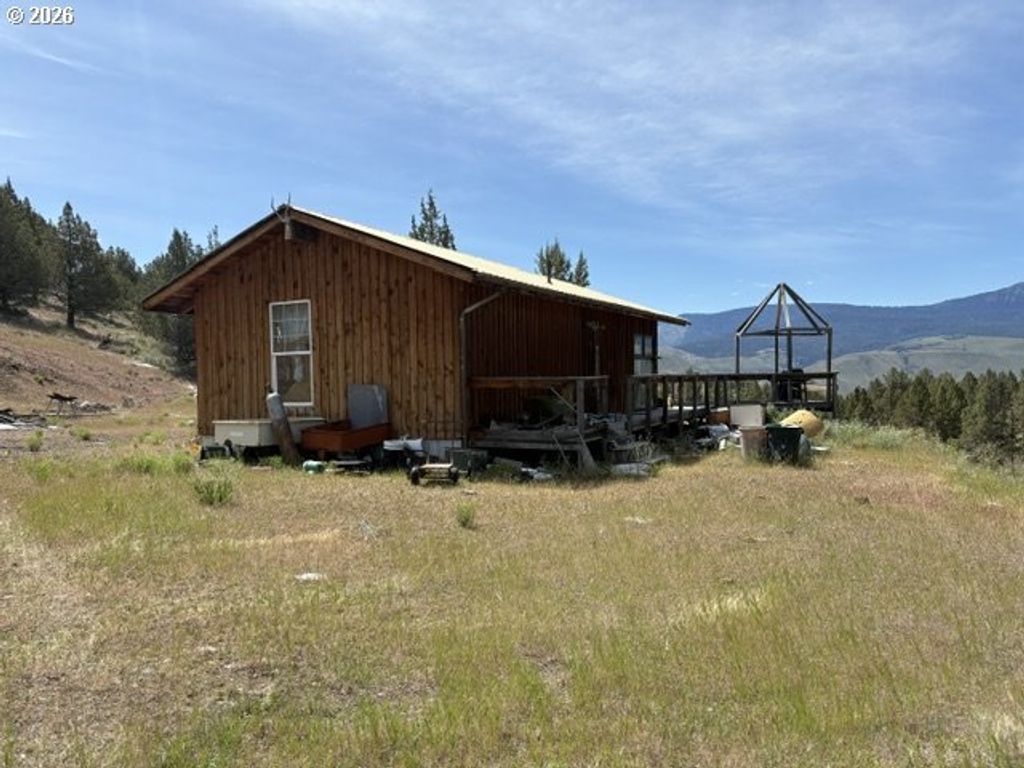 Wiley Creek Road, Dayville
