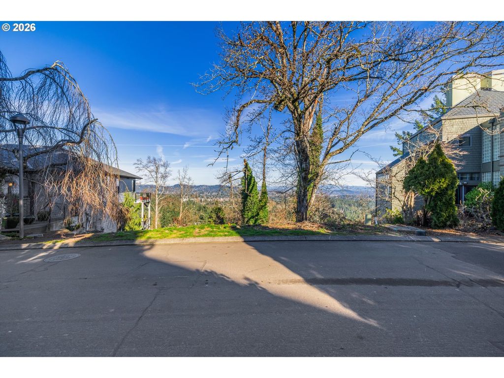 45 Nansen Smt 4, Lake Oswego