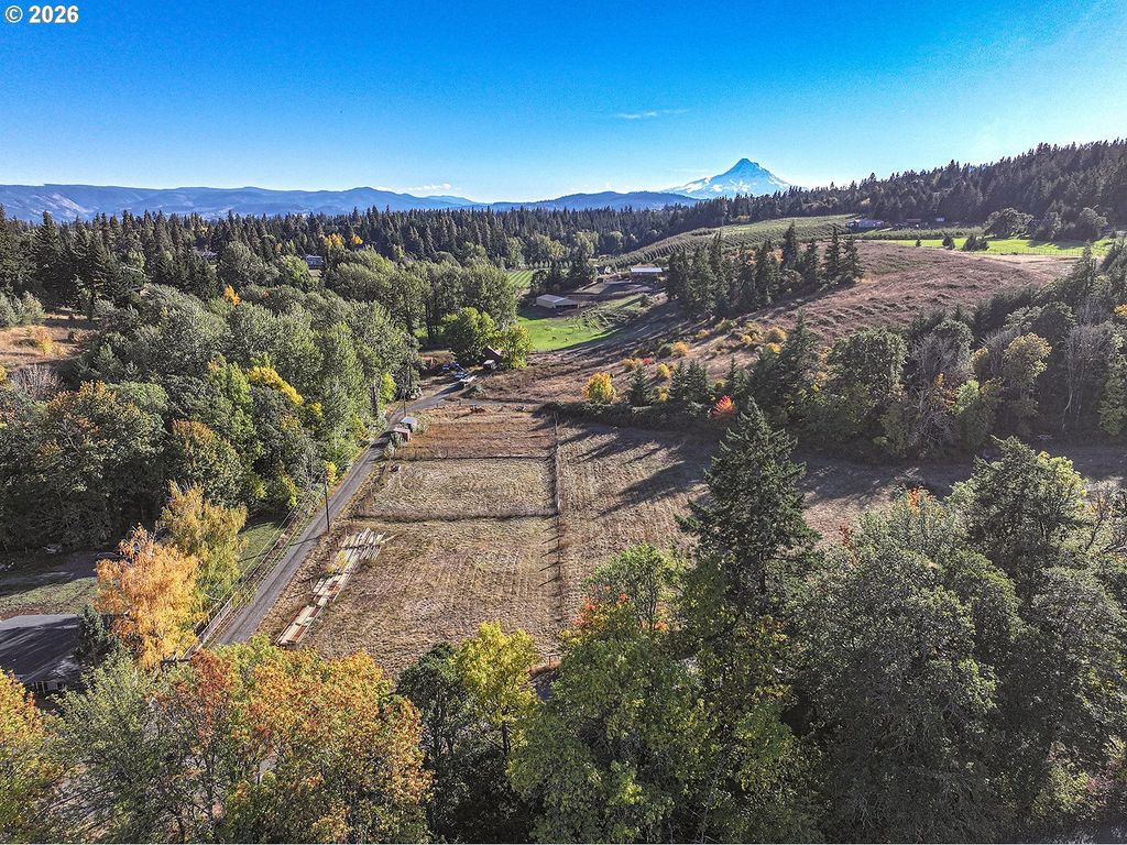 4551 Post Canyon Dr, Hood River
