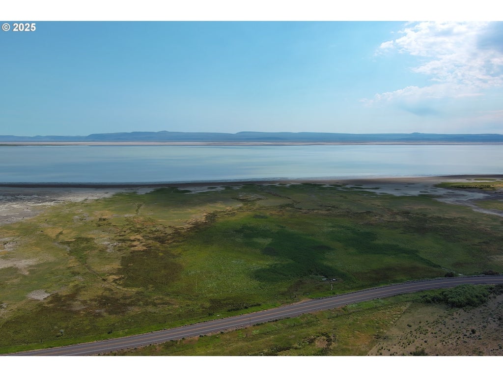 Hunters Point-9154, Paisley