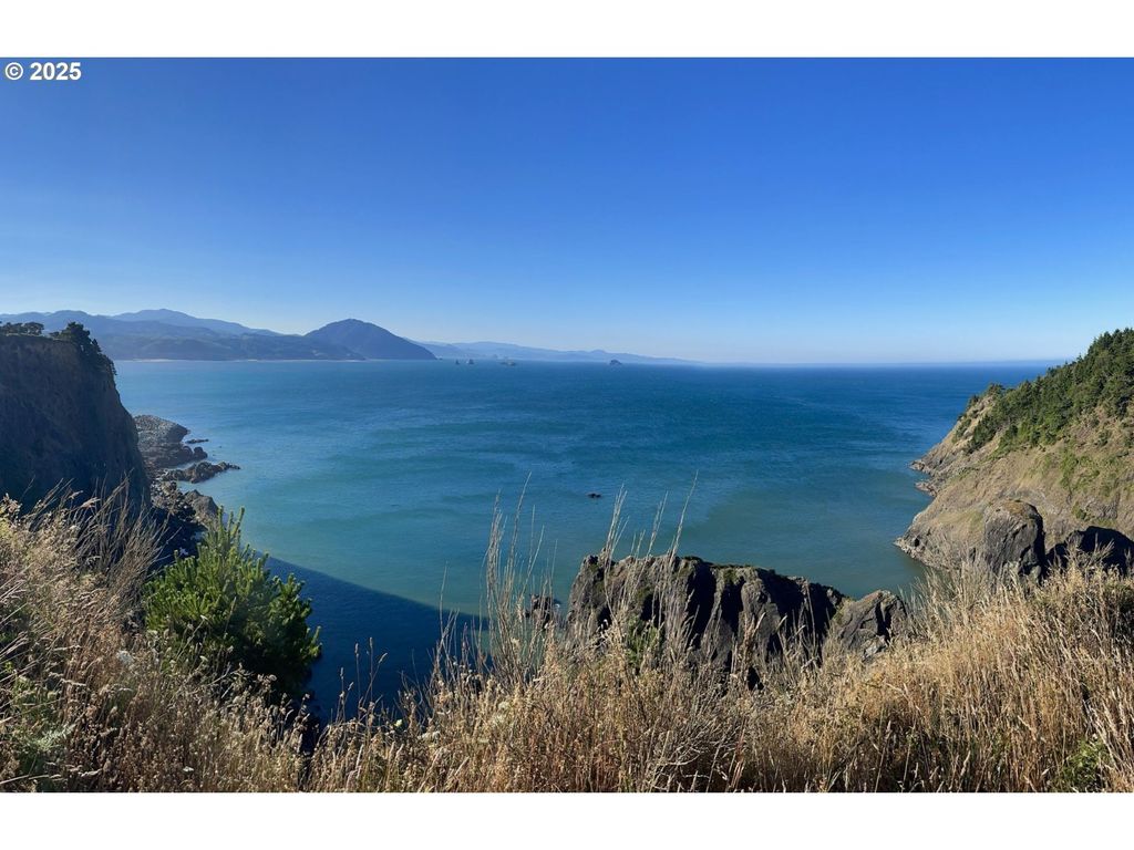 805 King St, Port Orford