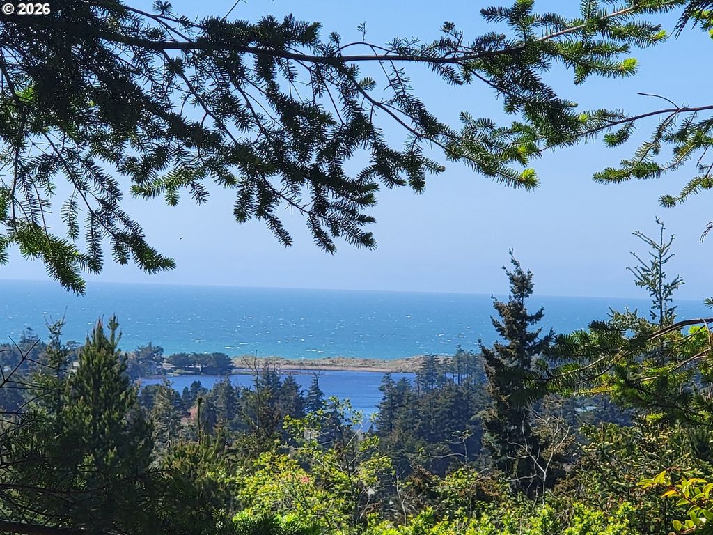 Dee Terrace #9, Port Orford