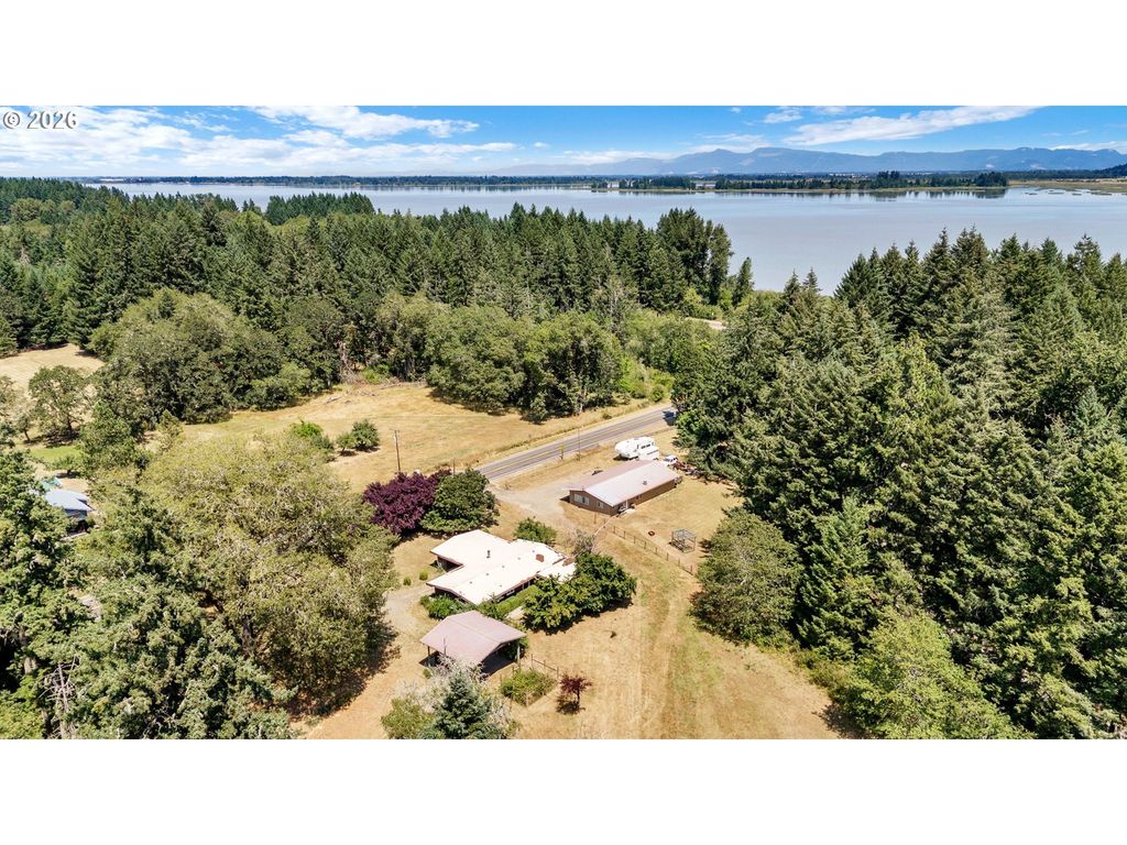 26104 Jeans Rd, Veneta