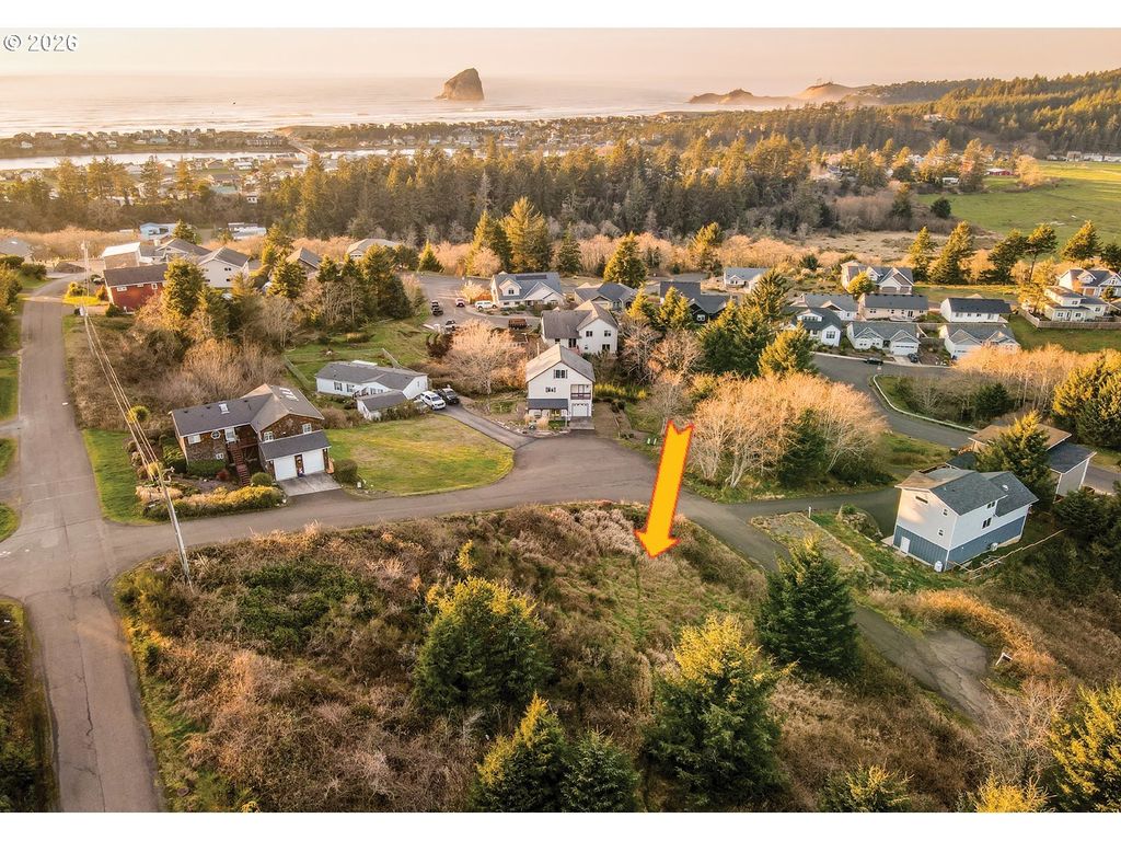 Valley View Dr, Pacific City