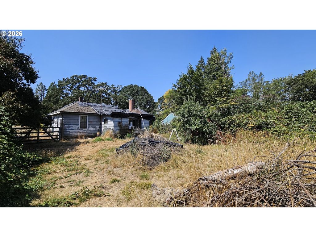 33674 S Dickey Prairie Rd, Molalla