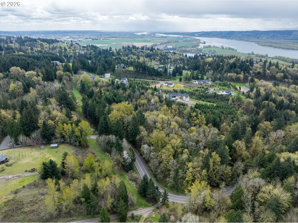 577 Martins Bluff Rd, Kalama