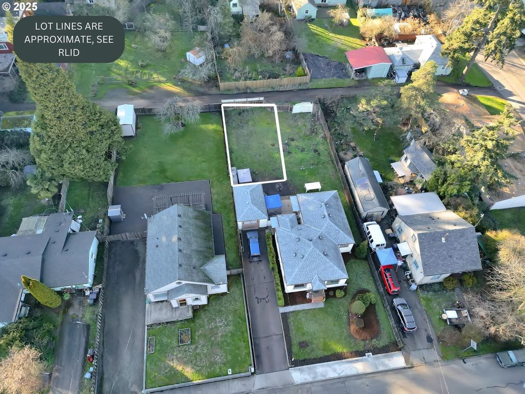 1652 Augusta Aly, Eugene