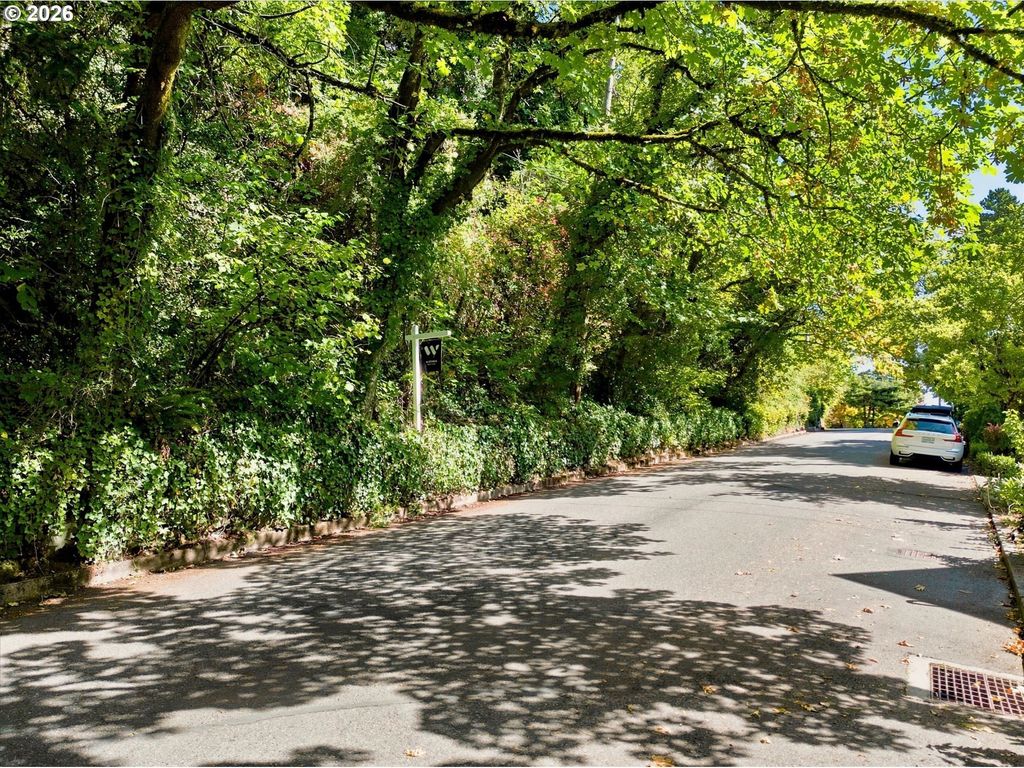 Nw Macleay Blvd #13&14, Portland