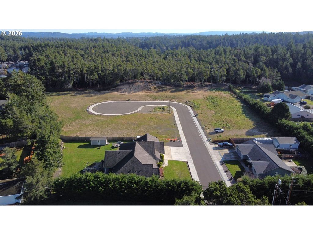 1025 Park Pl, Coos Bay