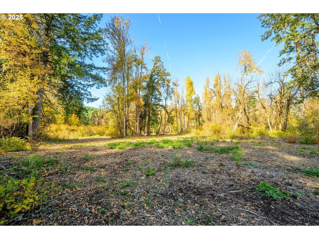 Siuslaw River Rd, Lorane