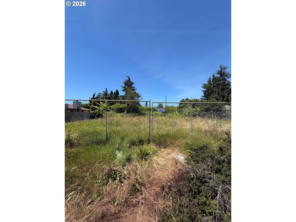 2639 Ne 122nd Ave, Portland