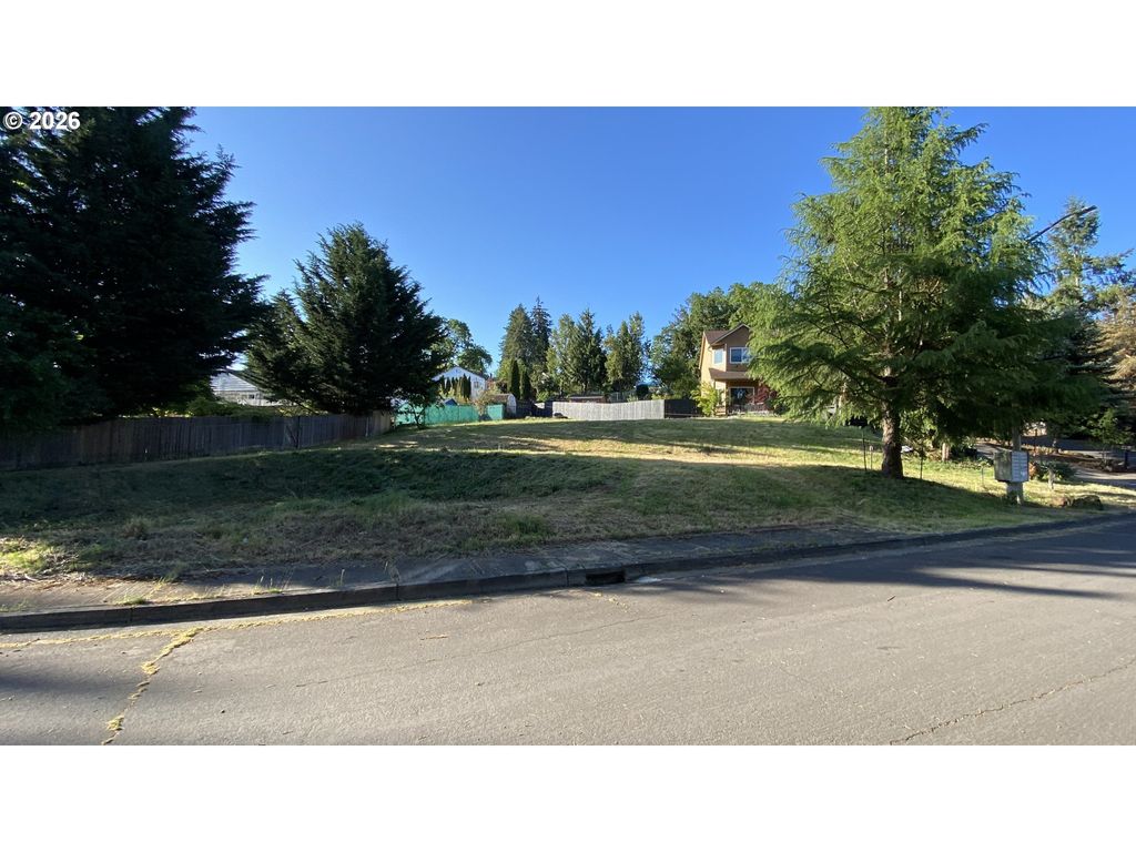 3240 Cooke St, Salem