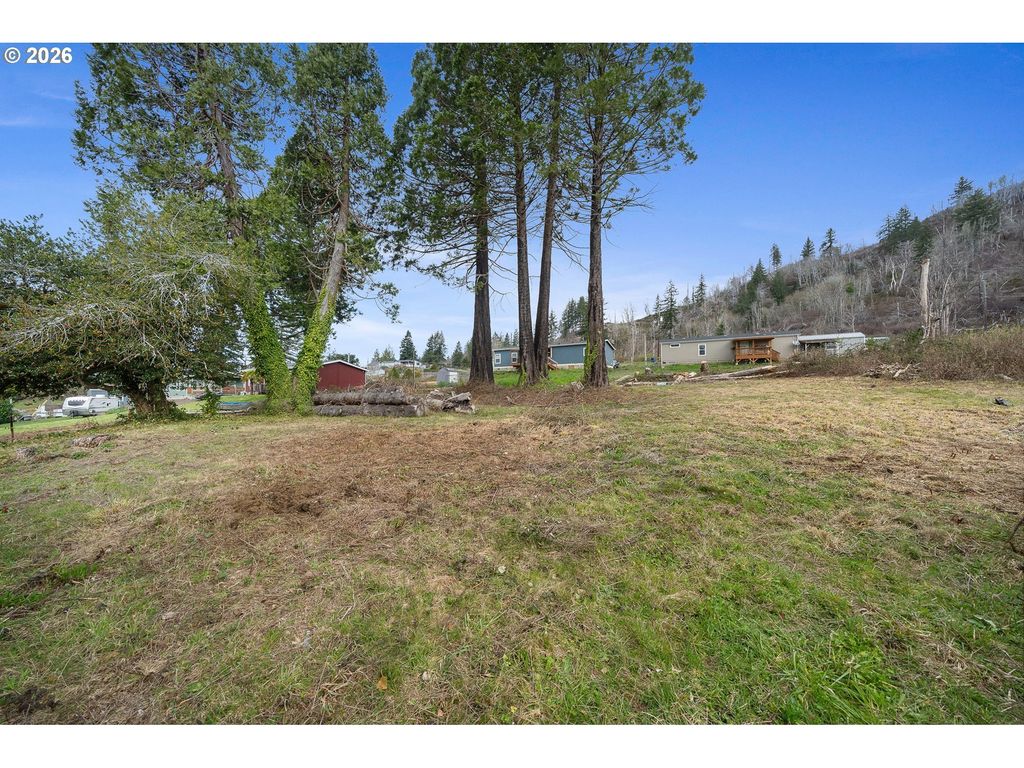 363 N Fawn Dr, Otis