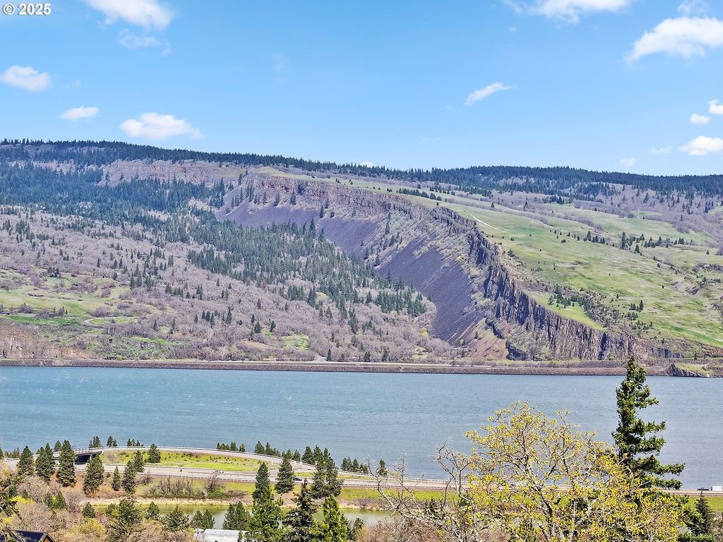 Asher Street 37, Mosier