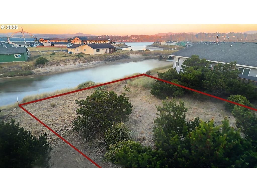 601 Nw Oceania Dr, Waldport