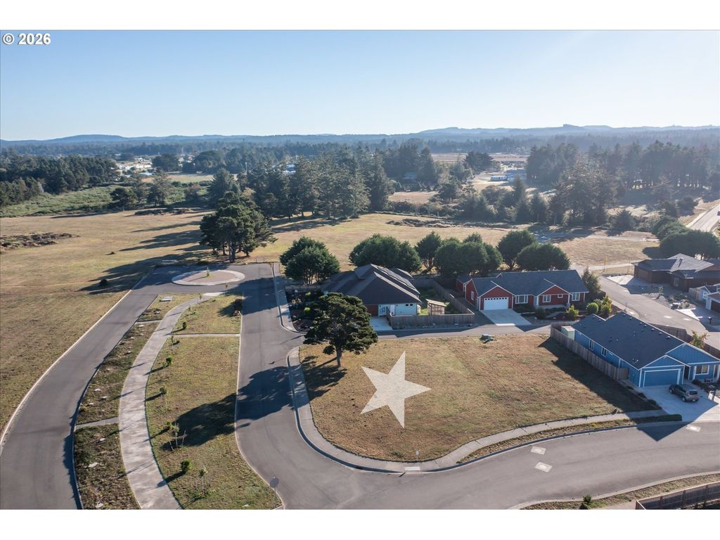 2803 Salty Dog Dr 7000, Bandon