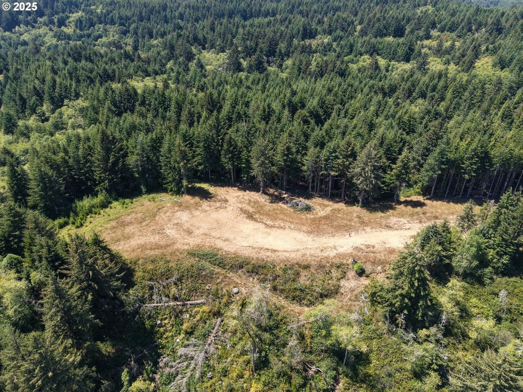 1923 Idaho Dr, Coos Bay