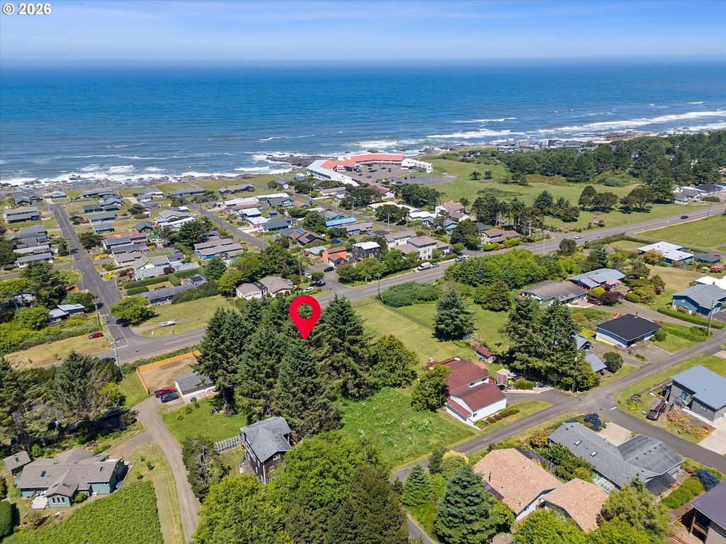 1200 King St A, Yachats