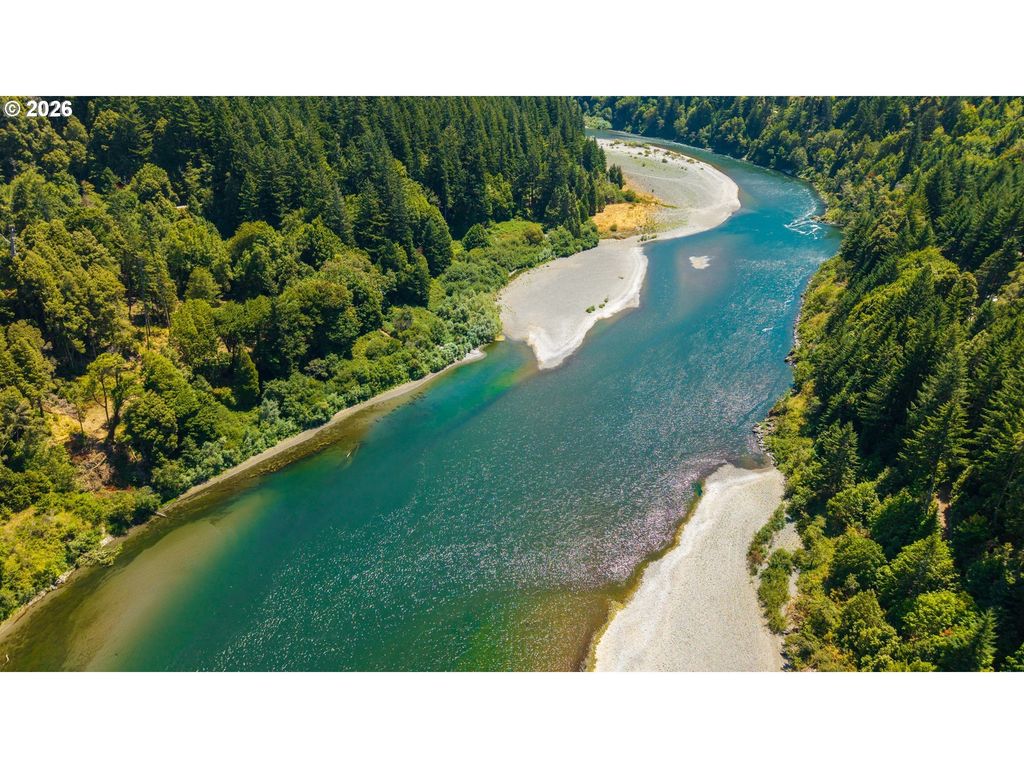 North Bank Rd 201, Gold Beach
