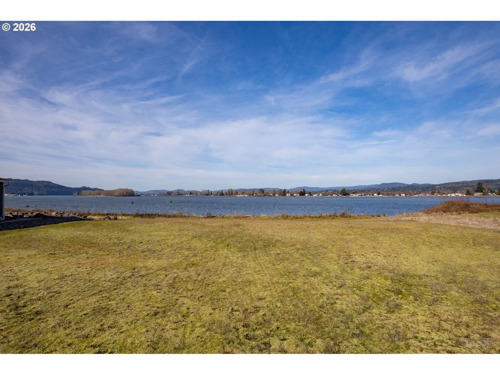 Columbia River Rd, Westport