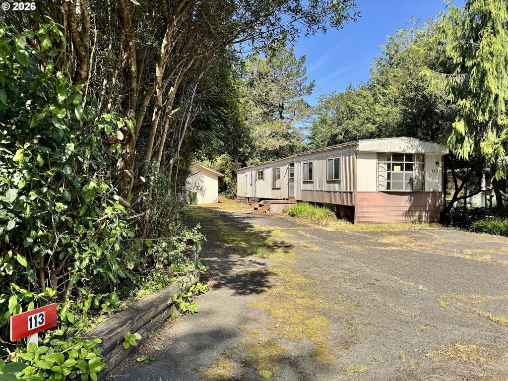 1600 Rhododendron Dr 113, Florence
