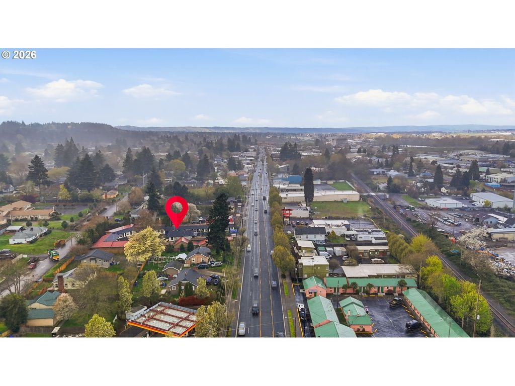 11324 Ne Sandy Blvd, Portland
