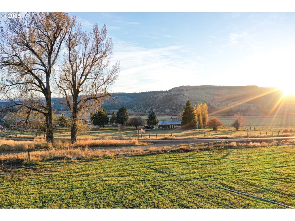 28000 Se Paulina Hwy, Prineville